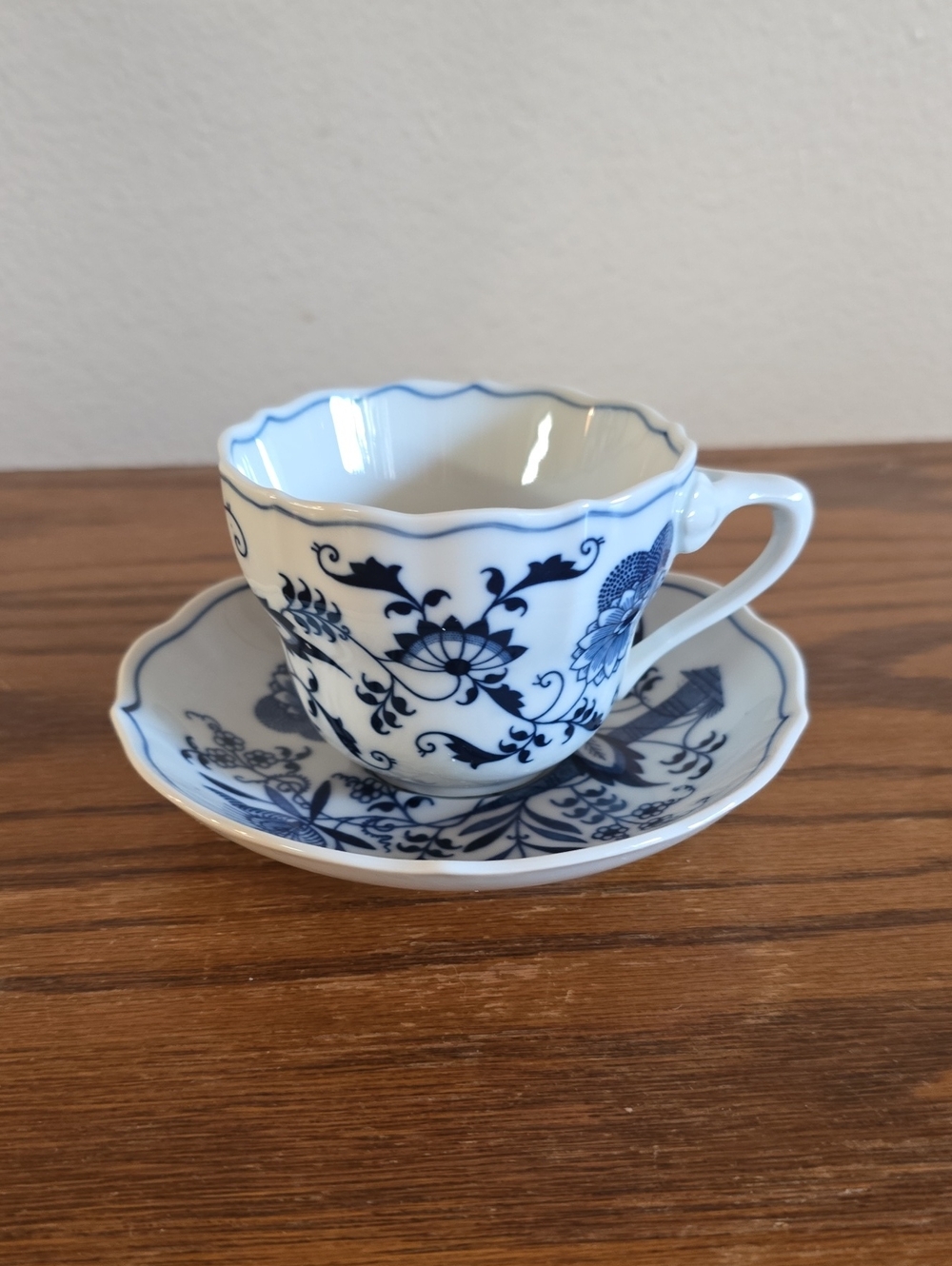 Vintage Blue Danube Tea Cup and Saucer Tote 15